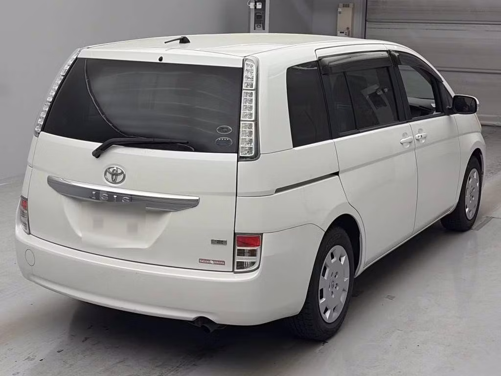 TOYOTA ISIS