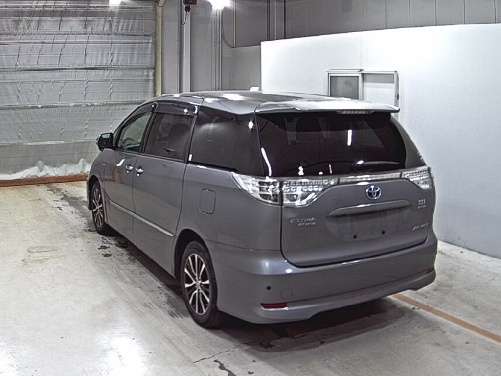 TOYOTA ESTIMA