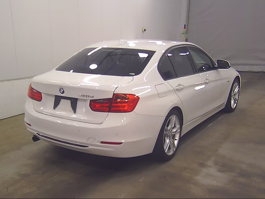 BMW 3-SERIES