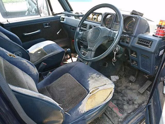 MITSUBISHI PAJERO