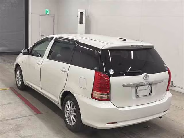 TOYOTA WISH