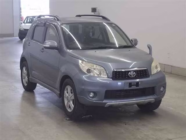 TOYOTA RUSH