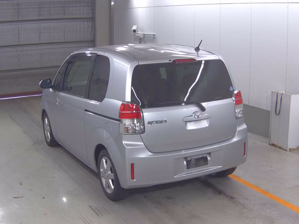 TOYOTA SPADE
