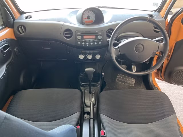 DAIHATSU ESSE
