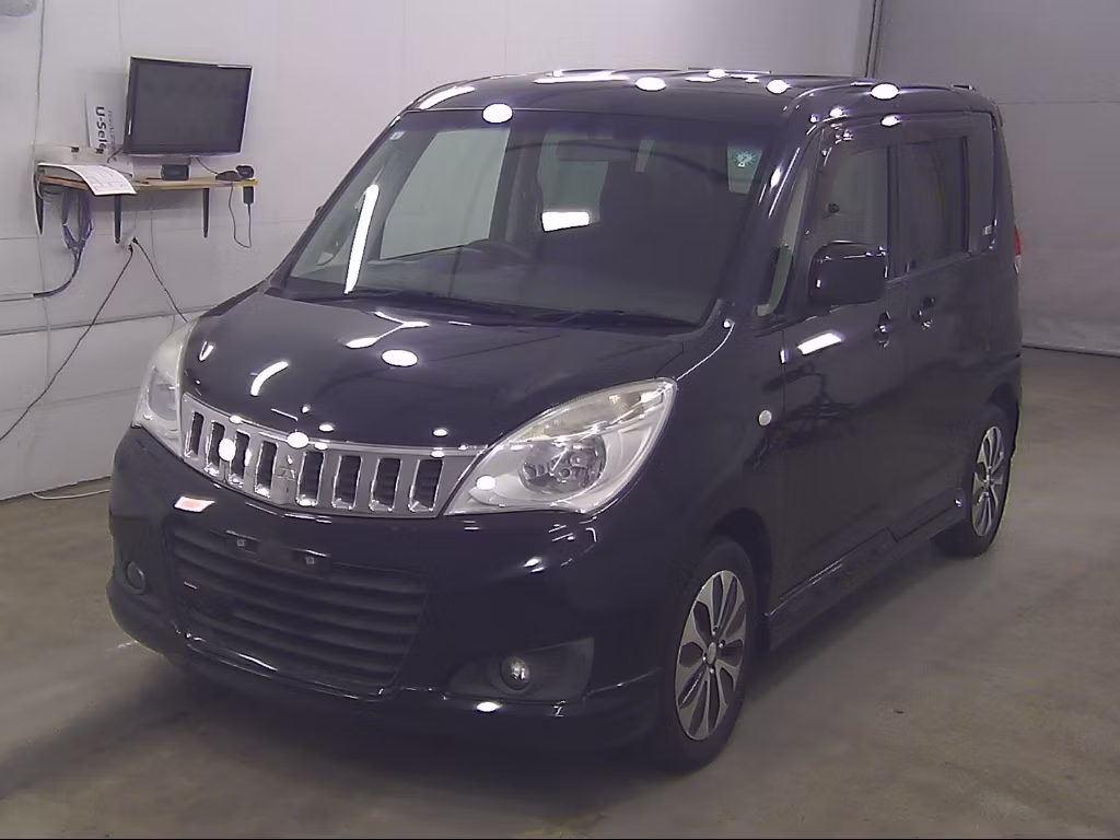 MITSUBISHI DELICA D:2