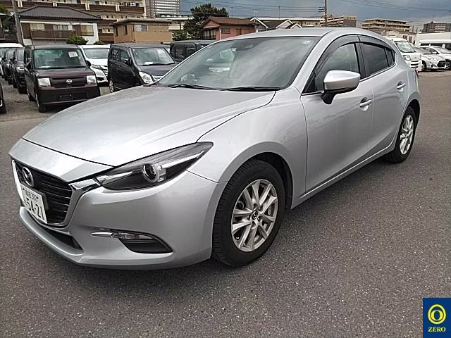 MAZDA AXELA