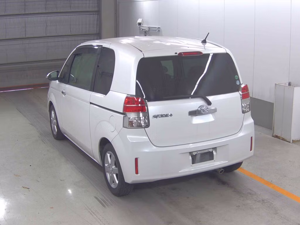 TOYOTA SPADE