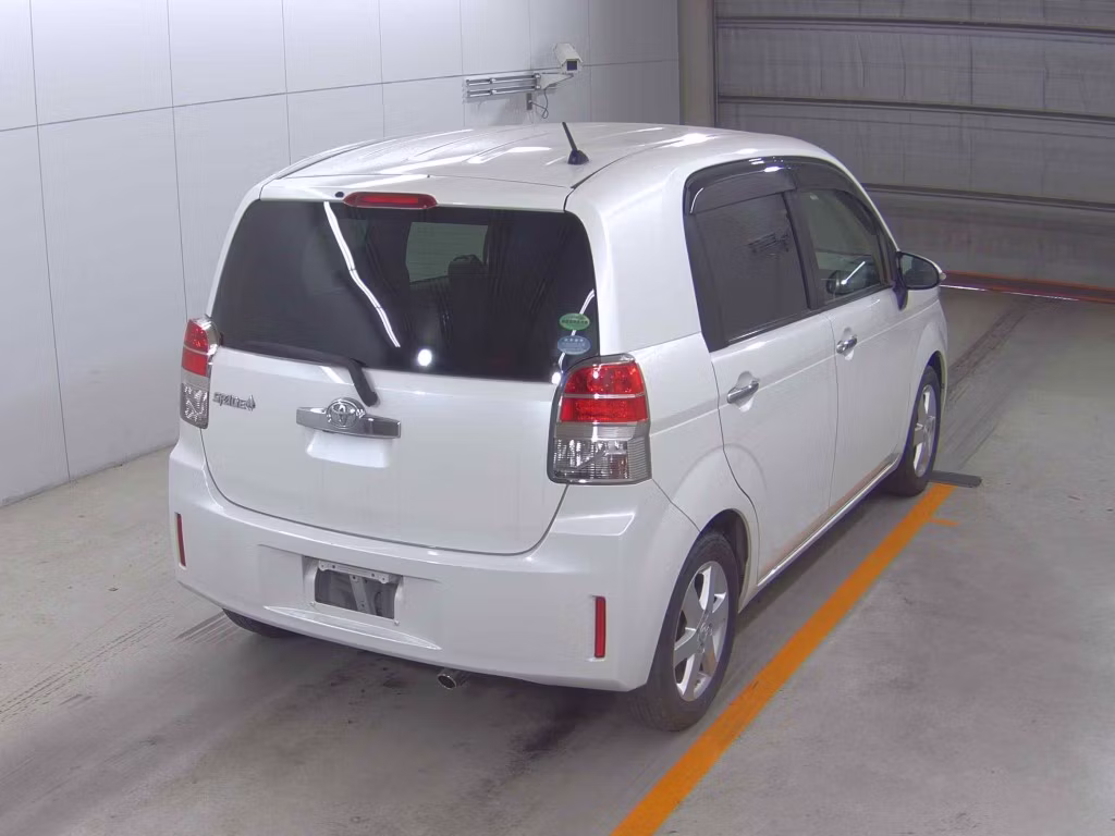 TOYOTA SPADE