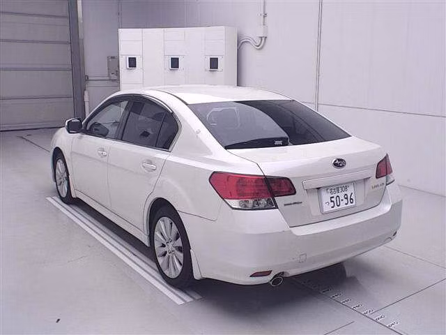 SUBARU LEGACY B4