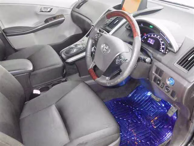 TOYOTA SAI