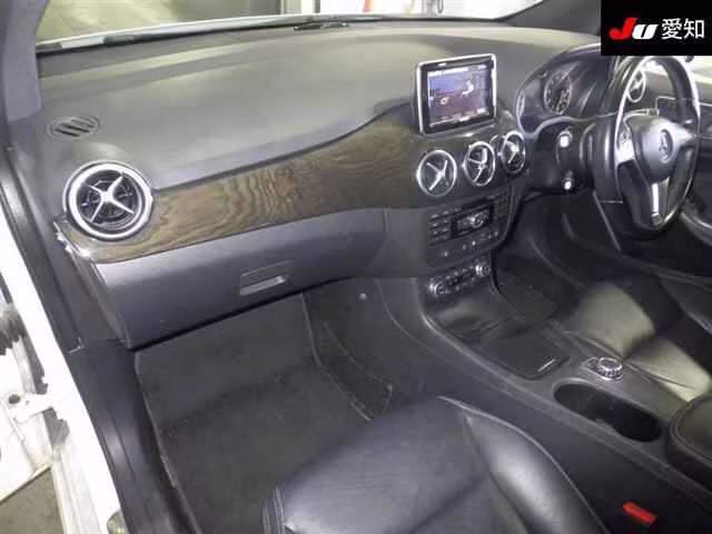 MERCEDES-BENZ B-CLASS