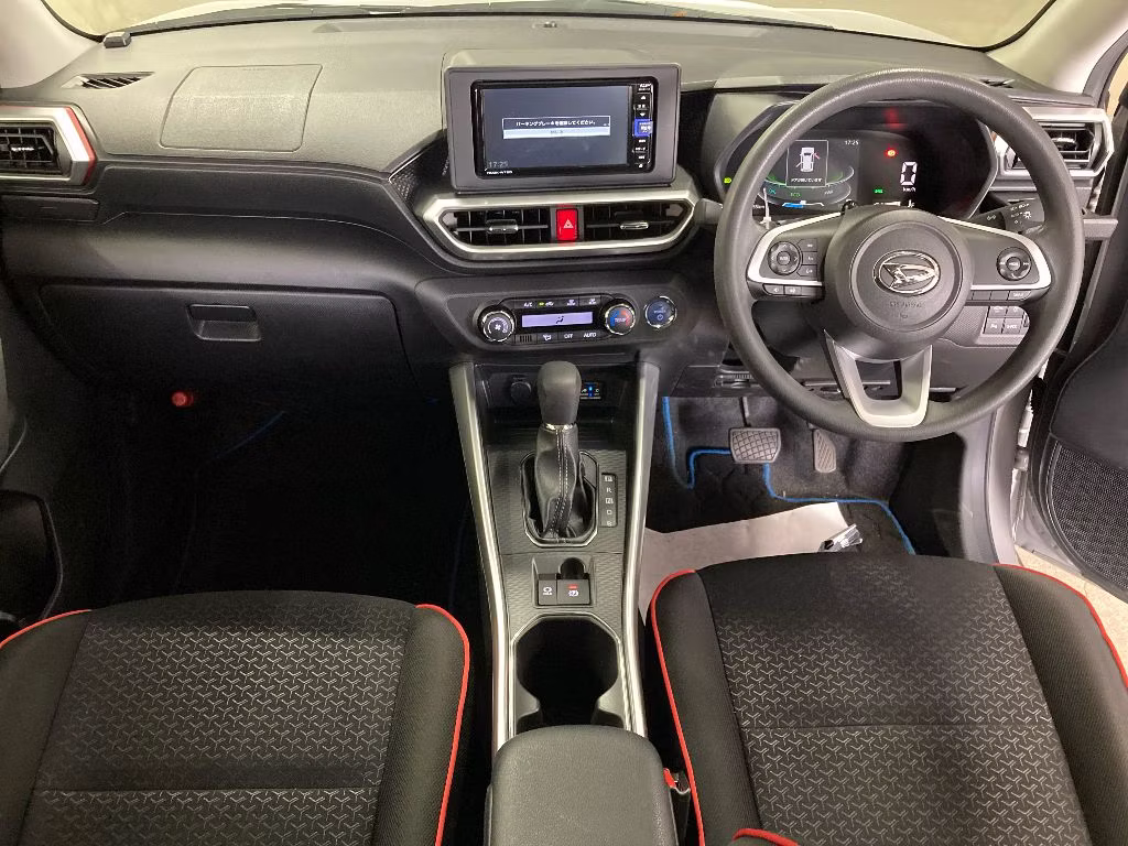 DAIHATSU ROCKY