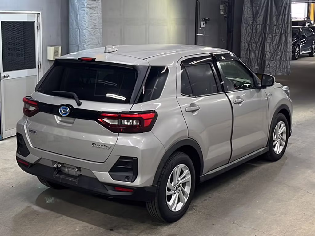 DAIHATSU ROCKY