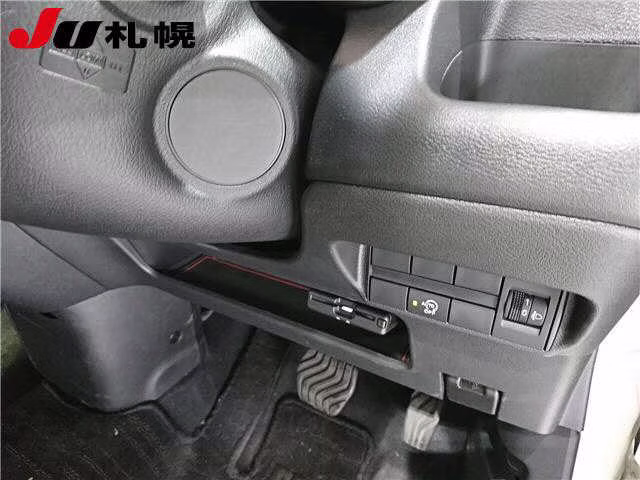 MITSUBISHI EK X
