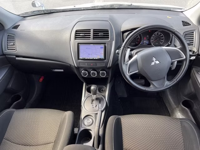 MITSUBISHI RVR
