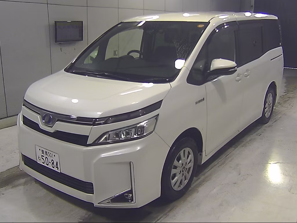 TOYOTA VOXY