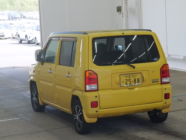 DAIHATSU NAKED