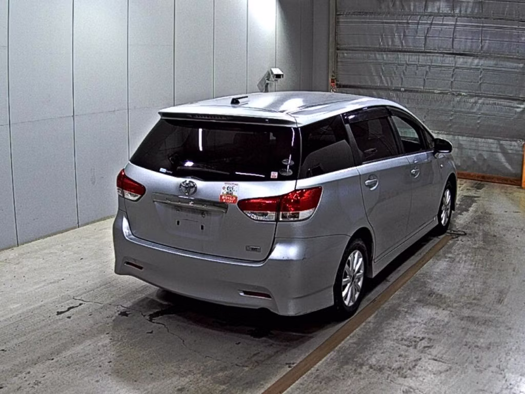 TOYOTA WISH
