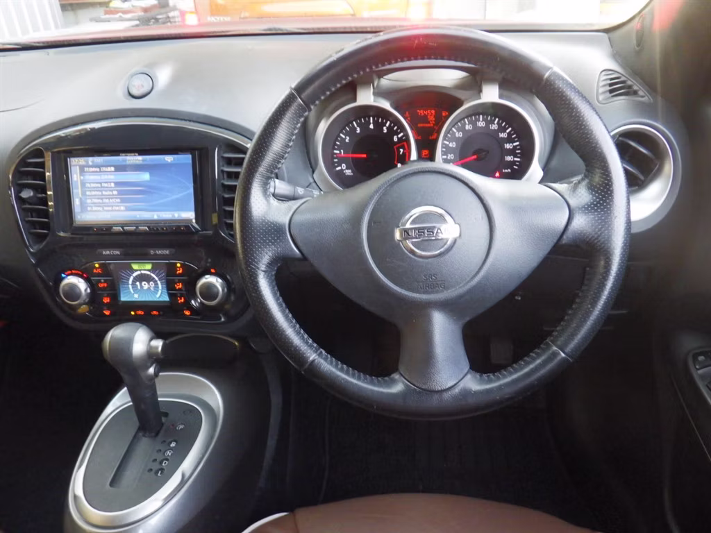 NISSAN JUKE