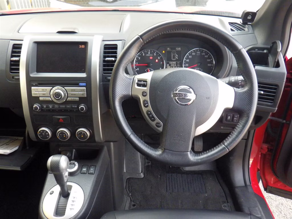 NISSAN X-TRAIL