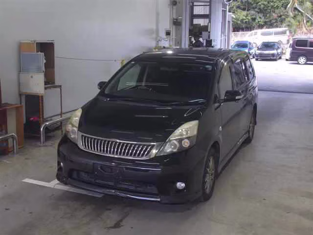 TOYOTA ISIS