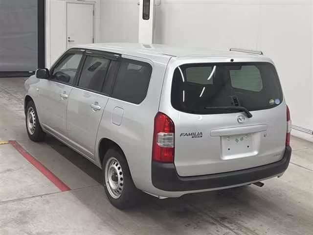 MAZDA FAMILIA