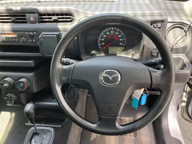 MAZDA FAMILIA