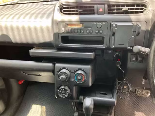 MAZDA FAMILIA