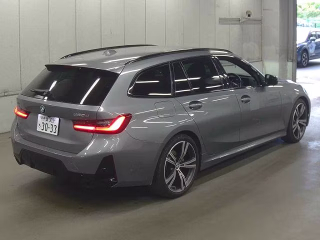BMW 3-SERIES