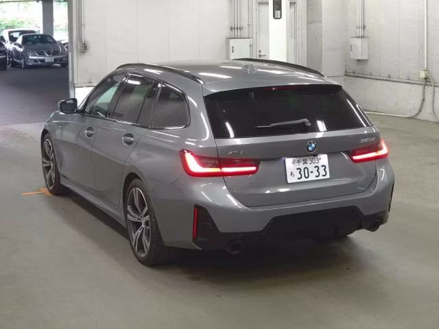 BMW 3-SERIES