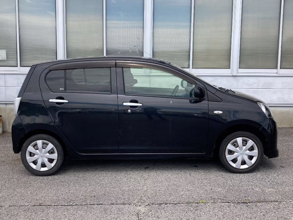 TOYOTA PIXIS EPOCH