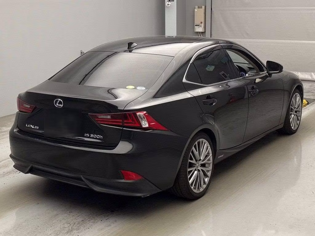LEXUS IS300H