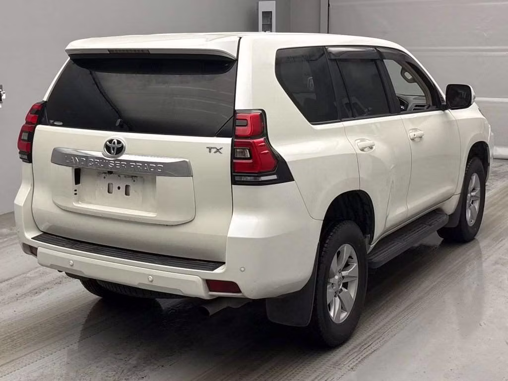 TOYOTA LAND CRUISER PRADO