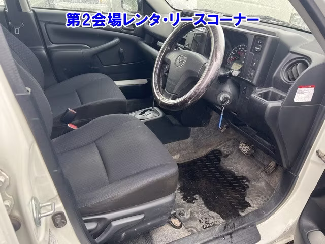 MAZDA FAMILIA