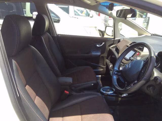 HONDA FIT SHUTTLE