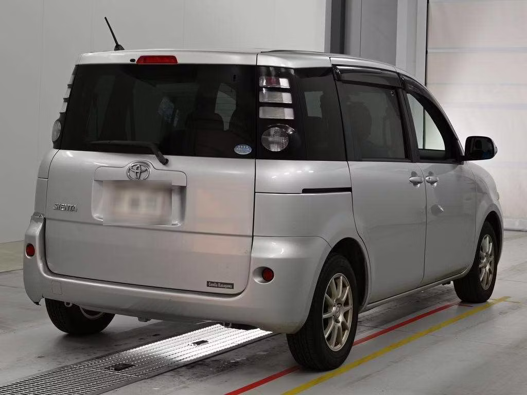 TOYOTA SIENTA