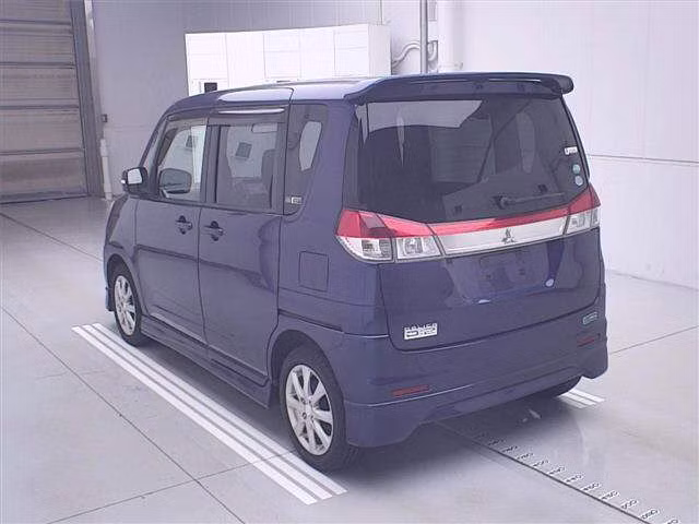 MITSUBISHI DELICA D:2