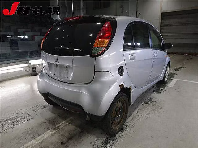MITSUBISHI I