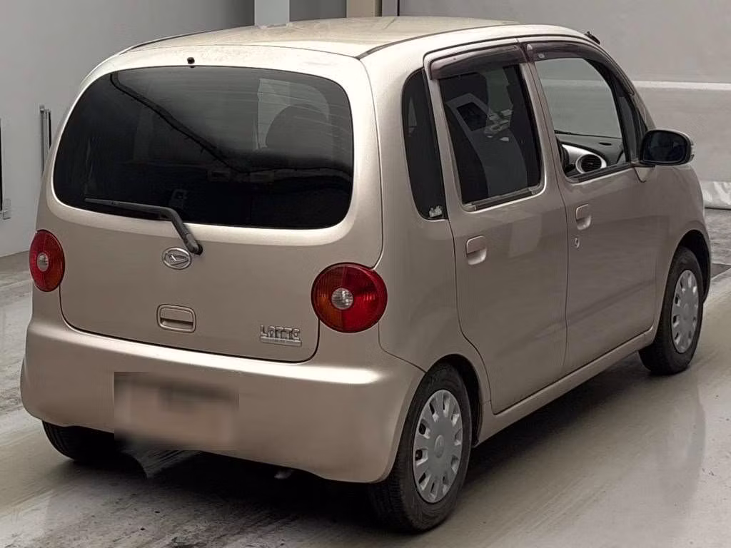 DAIHATSU MOVE LATTE