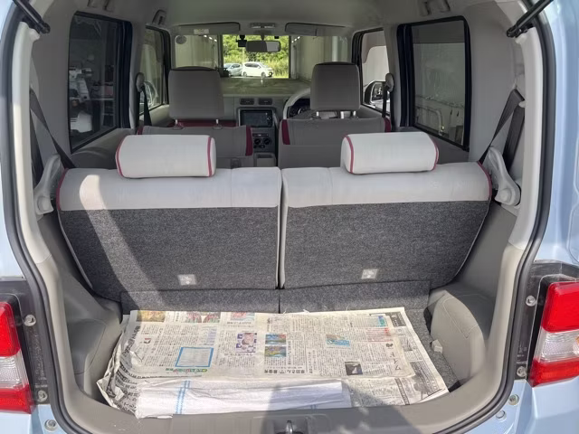 DAIHATSU MOVE CONTE