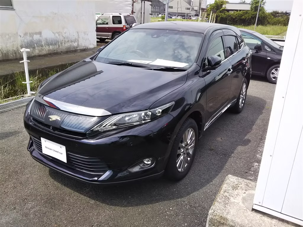 TOYOTA HARRIER