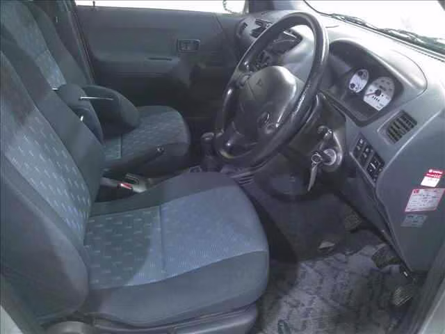 DAIHATSU TERIOS KID
