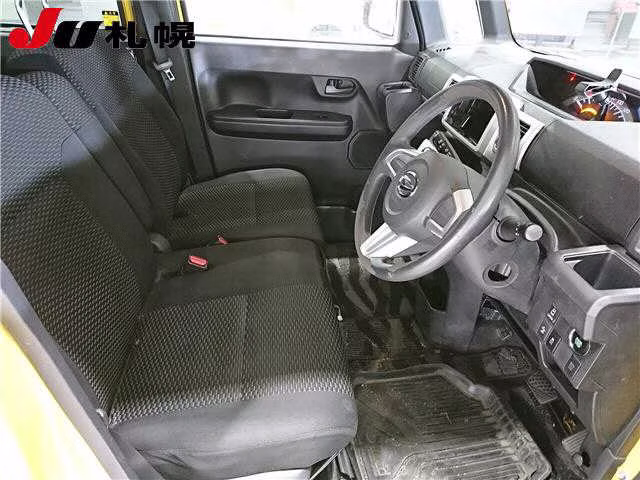 DAIHATSU WAKE