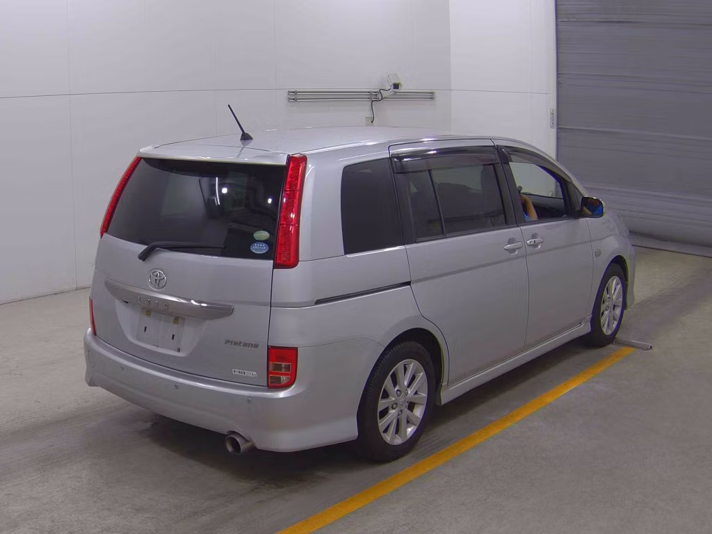 TOYOTA ISIS