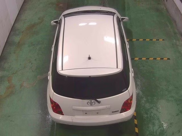 TOYOTA IST