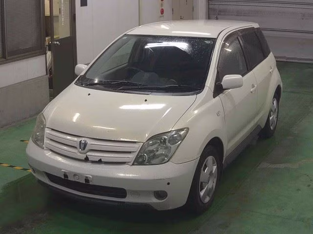 TOYOTA IST