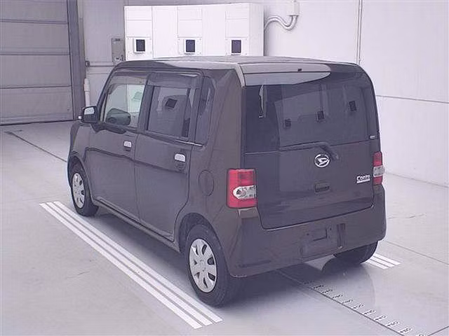 DAIHATSU MOVE CONTE