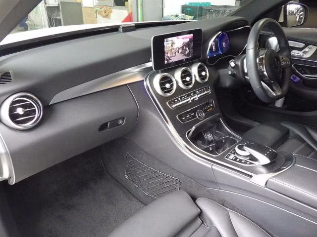 MERCEDES-BENZ C-CLASS