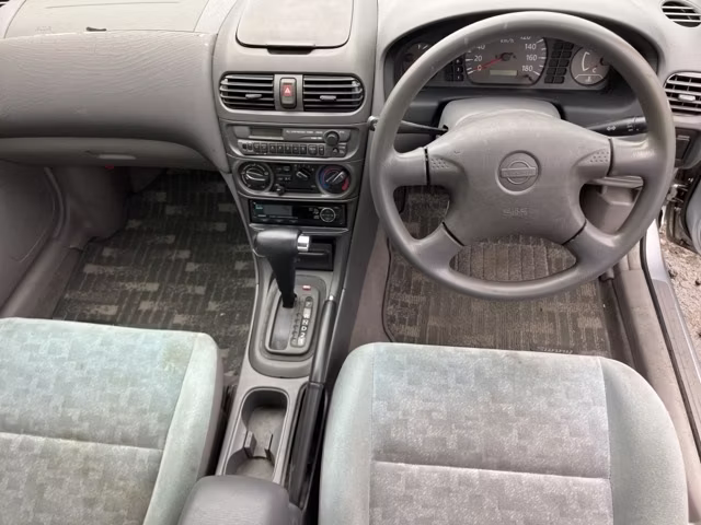 NISSAN SUNNY