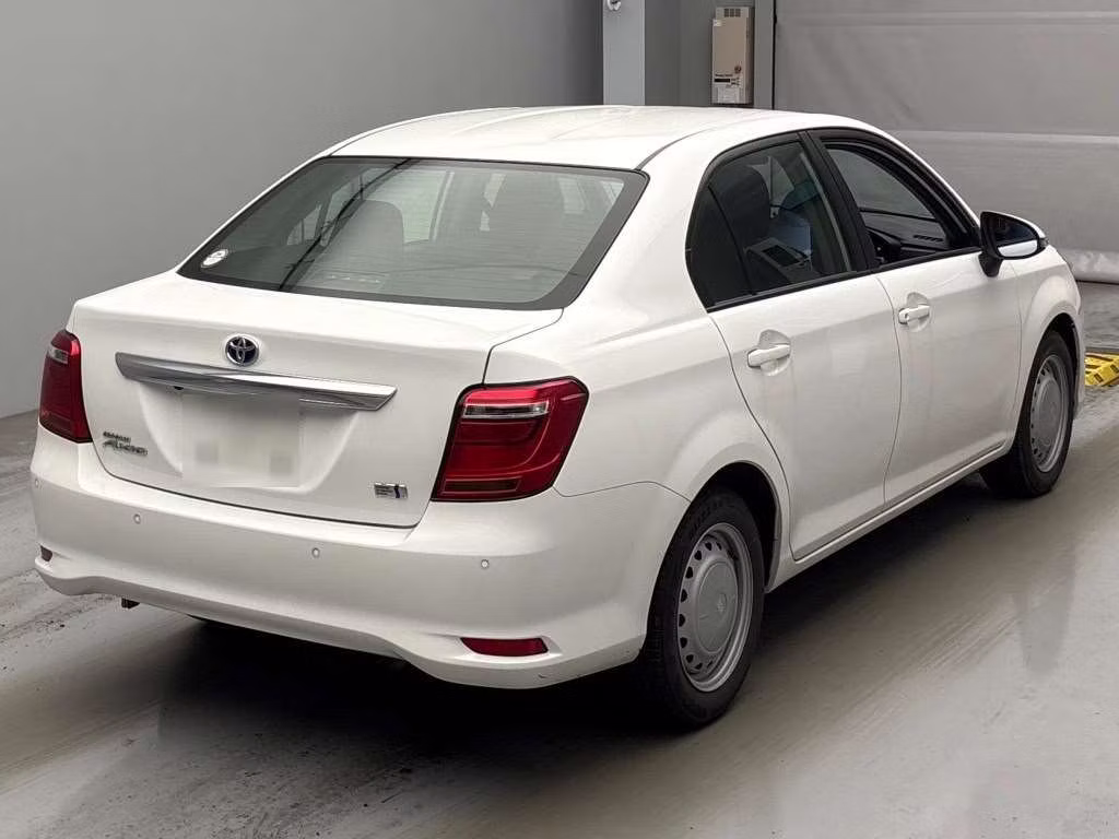 TOYOTA COROLLA AXIO